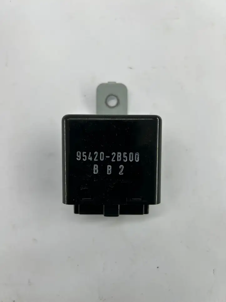 Hyundai Santa Fe (2005 - 2009) 954202B500 Реле стеклоочистителей — фото 1