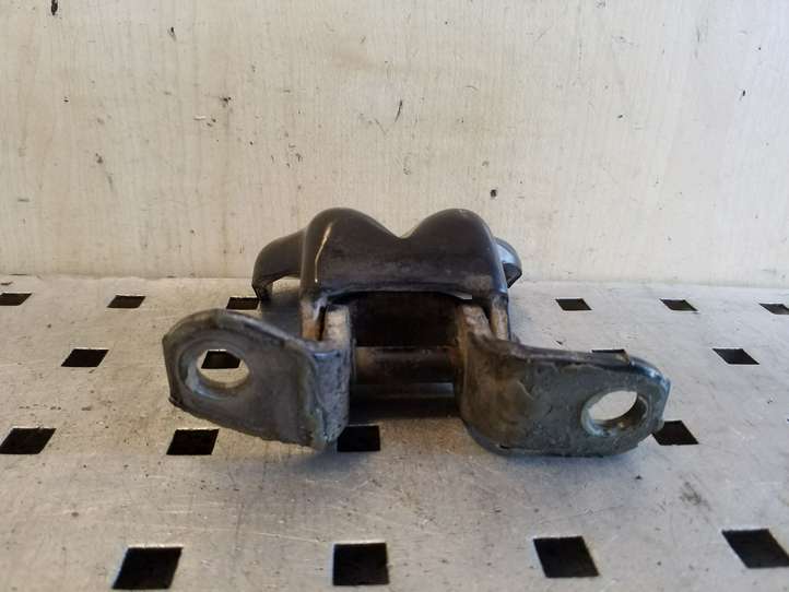 Subaru Forester SG (2003 - 2005)   Нижняя петля передней двери