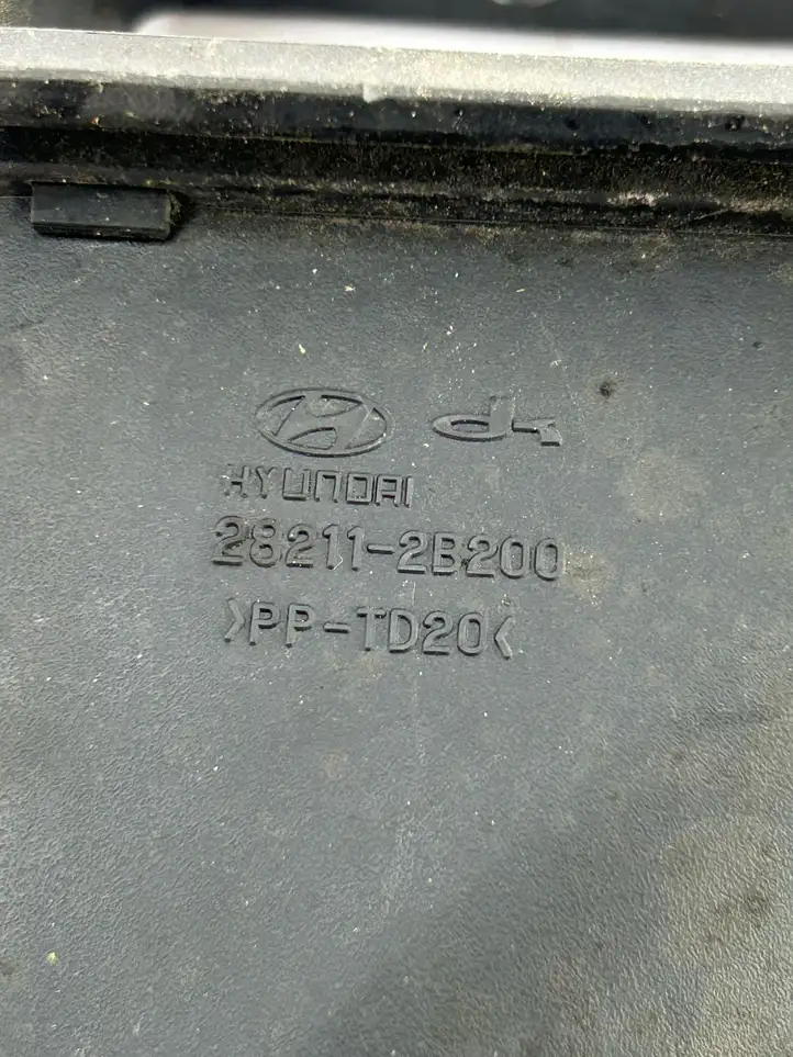 Hyundai Santa Fe (2005 - 2009) 282112B200 Детали воздухозаборника — фото 2