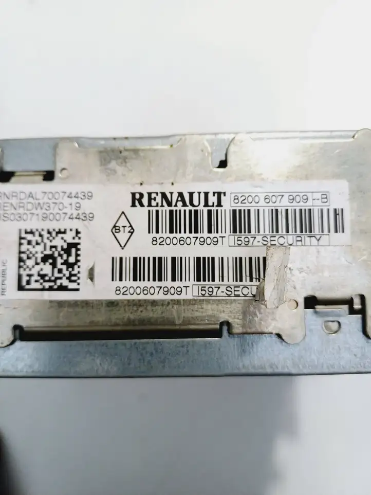 Renault Laguna II (2005 - 2007) 8200607909 Магнитола / мультимедийная система — фото 2