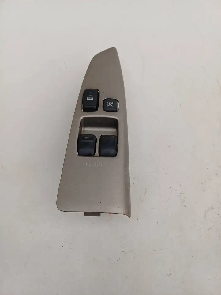 Toyota Corolla Verso E121 (2004 - 2007) 7423213090 Блок кнопок стеклоподъемников — фото 1