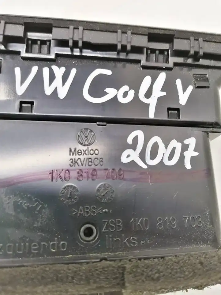Volkswagen Golf V (2003 - 2009) 1K0819709 Боковой воздушный дефлектор — фото 2