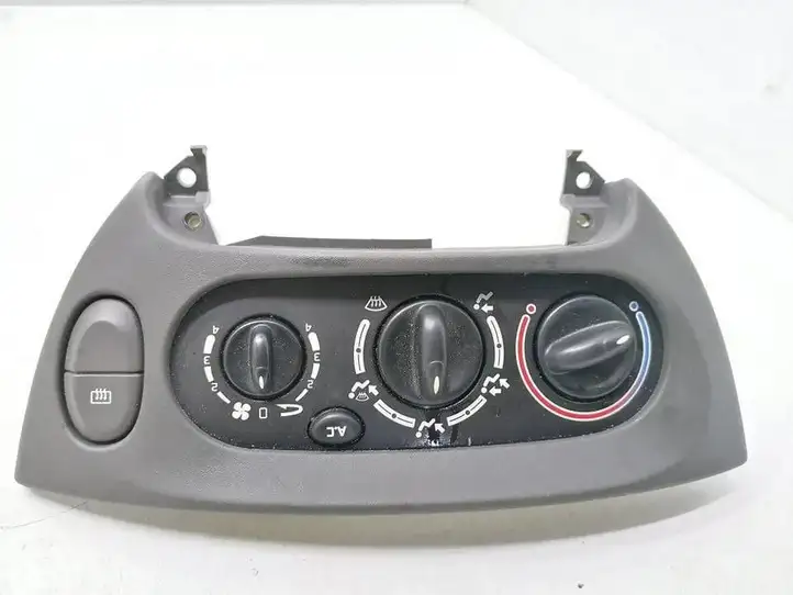 Renault Scenic I (1996 - 2003) 7700432138 Блок управления климат-контролем — фото 1