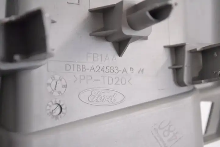 Ford Fiesta (2013 - 2017) D1BBA24583ABW Нижняя обшивка стойки B — фото 6