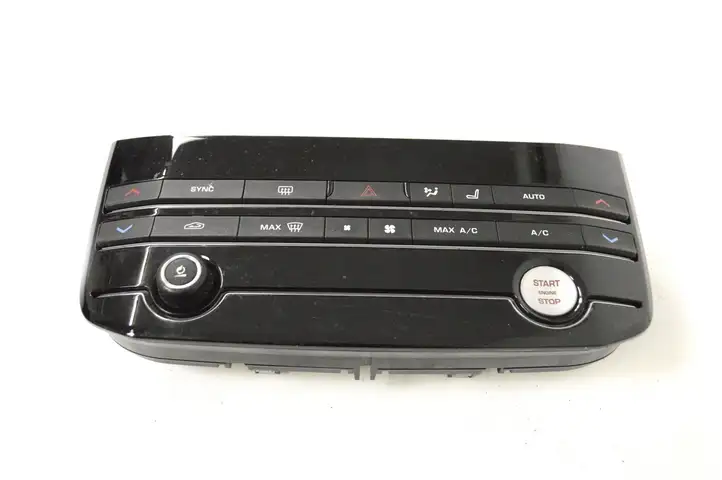 Jaguar XE (2014 - 2019) GX7318C858GF Управление климат контролем — фото 1