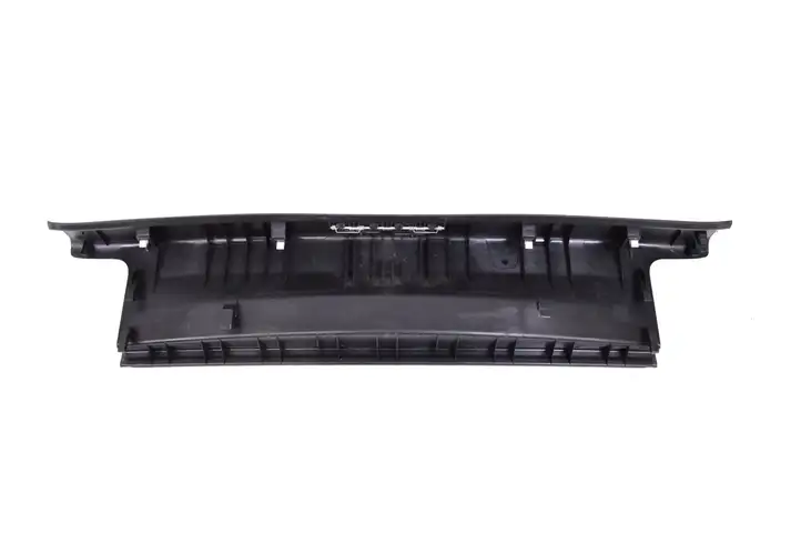 Volkswagen Golf VII (2013 - 2019) 5G6863459K Отделка порога багажника — фото 3
