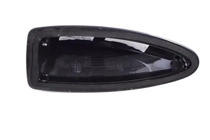 BMW 5 F10 F11 (2009 - 2016) 9184425 Крышка GPS-антенны — фото 3