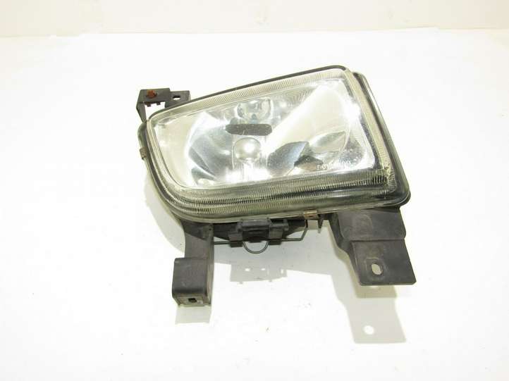 Mazda Premacy (1999 - 2005)   Передняя противотуманная фара