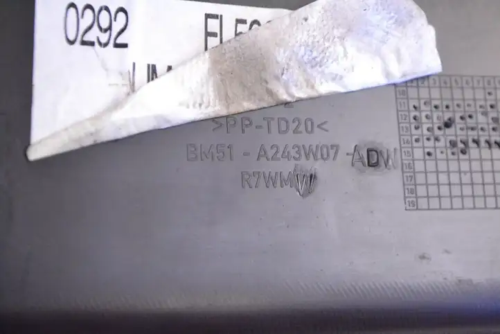 Ford Focus (2011 - 2015) BM51A243W07ADW Нижняя обшивка стойки B — фото 5