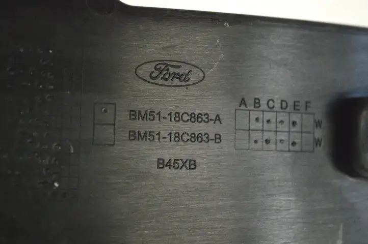 Ford Focus (2011 - 2015) BM5118C863B Накладка центрального динамика — фото 6