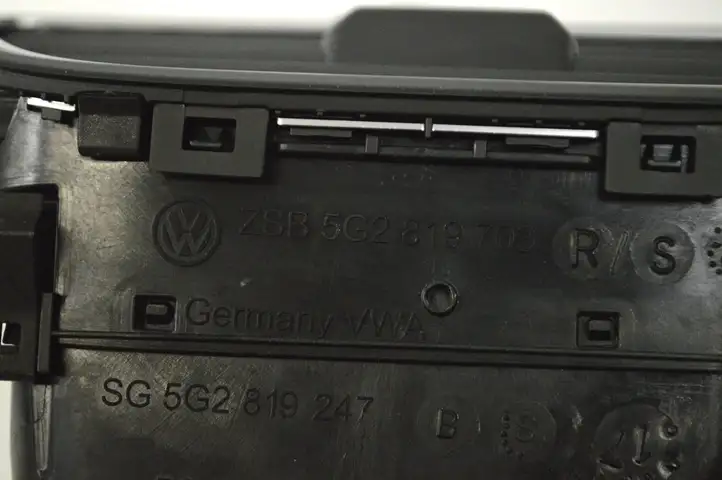 Volkswagen Golf VII (2013 - 2019) 5G2819247B Воздушная решетка панели — фото 6