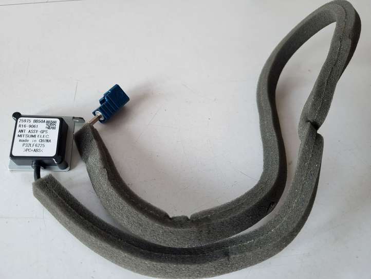 Nissan Qashqai (2013 - 2017)   Антенна (антенна GPS)