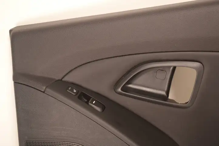 Hyundai ix35 (2013 - 2019) 833022Y0239P Обшивка задней двери — фото 3