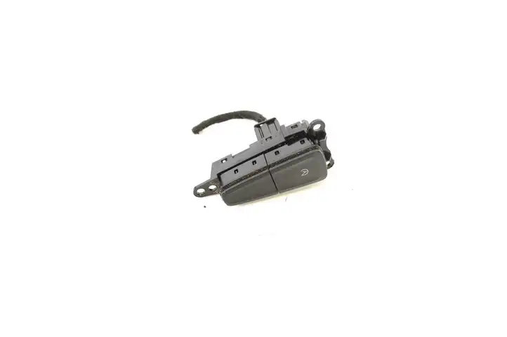 Ford Focus (2011 - 2015) F1ET11B573AA Кнопка фаркопа в багажнике — фото 1
