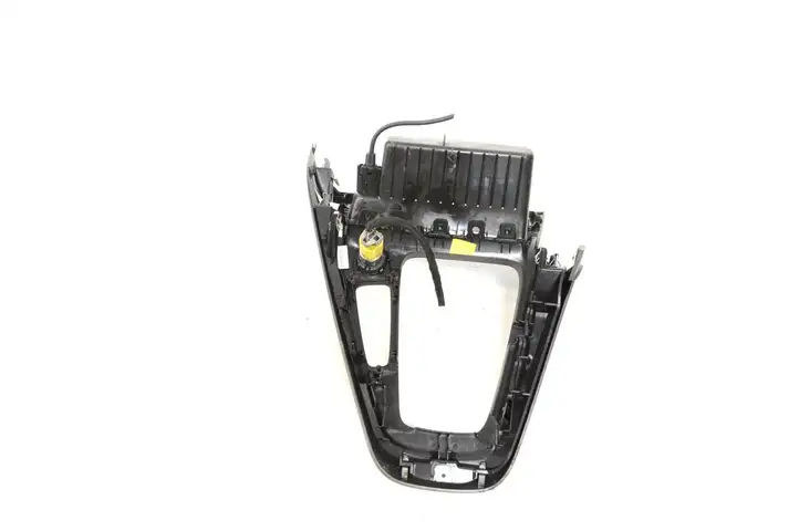 Ford Focus (2011 - 2015) F1EBA044H83BJW Другая деталь консоли (туннеля) — фото 5