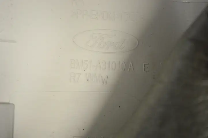 Ford Focus (2011 - 2015) BM51A31010AE Верхняя обшивка стойки B — фото 6