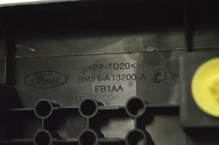 Ford Focus (2011 - 2015) BM51A13200ACW Внутренняя отделка переднего порога — фото 5