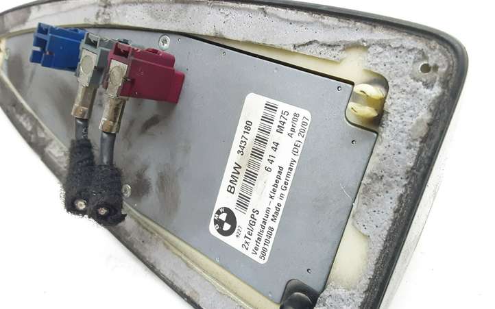 BMW X3 E83 (2003 - 2010)  3437180 Антенна (антенна GPS)
