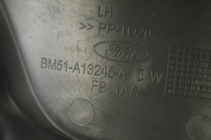 Ford Focus (2011 - 2015) BM51A13245ADW Верхняя обшивка стойки B — фото 6