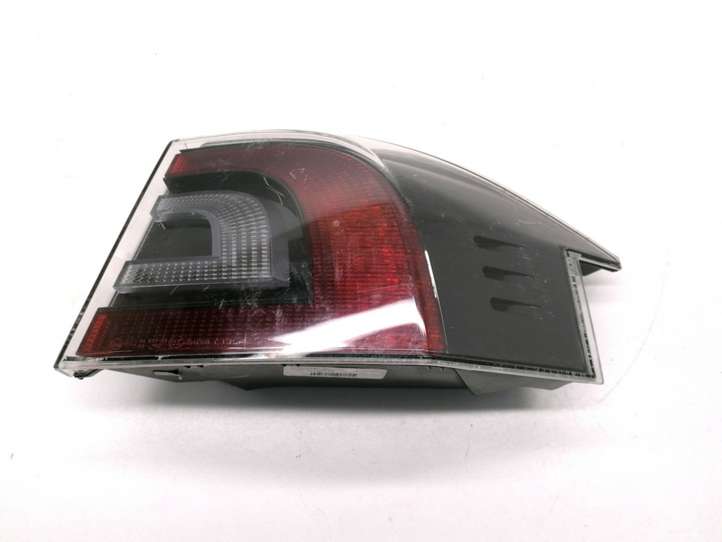 Tesla Model S (2012 - 2016)  6005921-00-B Задний фонарь в кузове