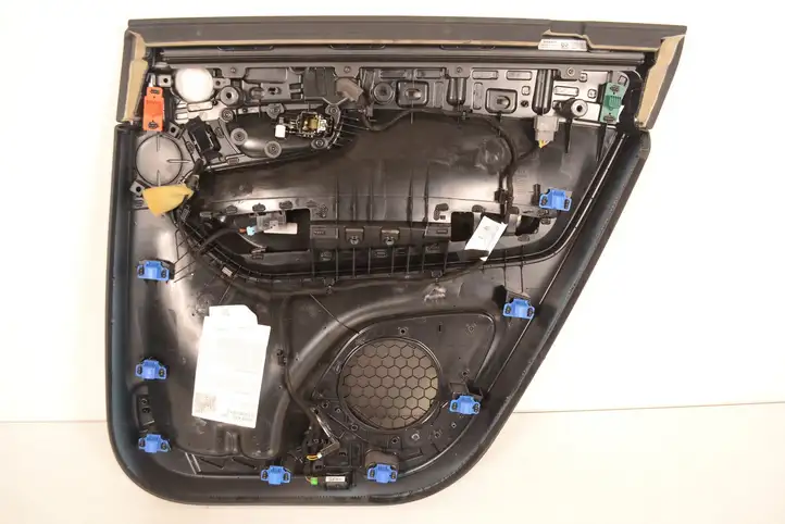 Volvo XC90 (2014 - 2019) 31393115 Обшивка задней двери — фото 2