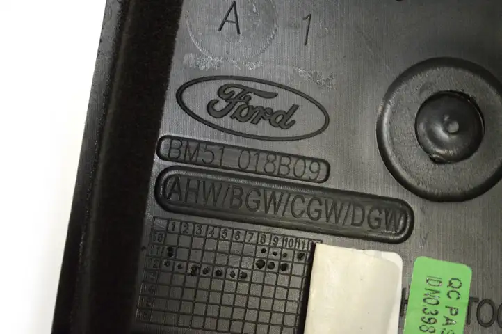Ford Focus (2011 - 2015) BM51018B09 Воздушная решетка панели — фото 5