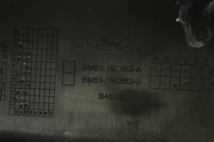 Ford Focus (2011 - 2015) BM5118C862B Накладка центрального динамика — фото 5