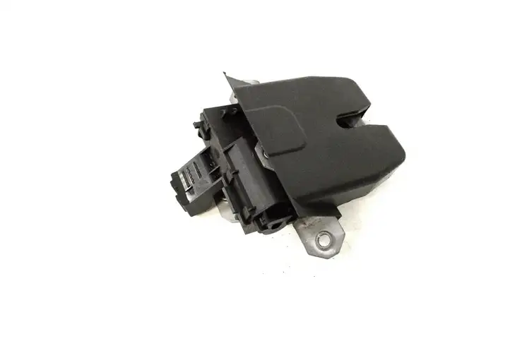 Ford Focus (2011 - 2015) BM51R442A66DA Замок крышки багажника — фото 3