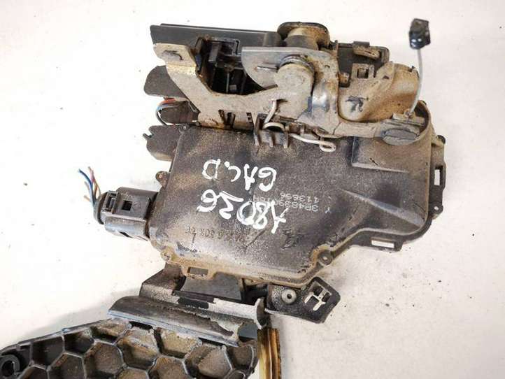Seat Toledo II (1M) (1998 - 2006)  3b4839016a Замок задней двери