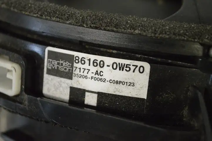 Lexus RX 330 - 350 - 400H (2006 - 2009) 861600W570 Динамики задних дверей — фото 4