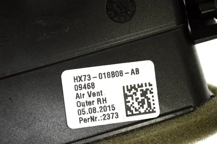 Jaguar XE (2014 - 2019) HX73018B08AB Воздушная решетка панели — фото 5