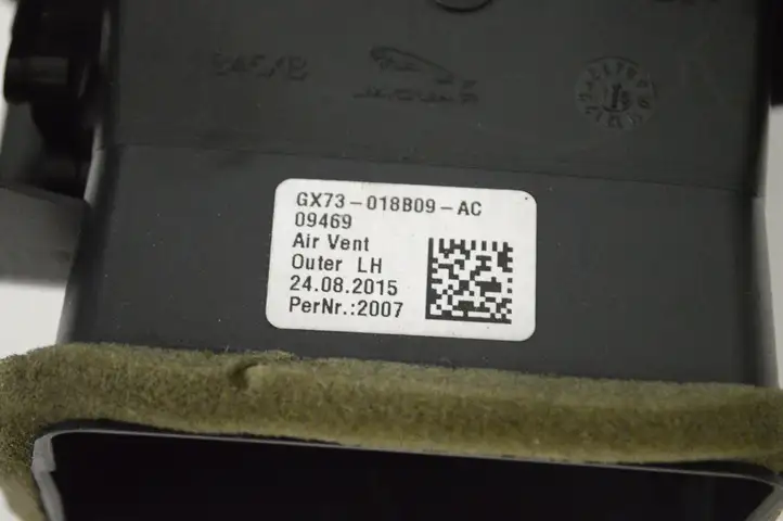 Jaguar XE (2014 - 2019) GX73018B09AC Воздушная решетка панели — фото 5