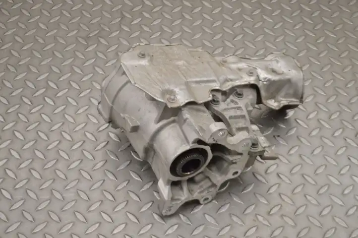 Volvo XC40 (2017 - ) P31492988 Раздаточная коробка — фото 1