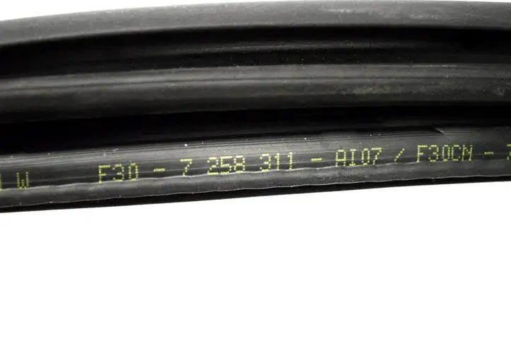 BMW 3 F30 F35 F31 (2012 - 2018) 7258311 Уплотнитель задней двери — фото 5