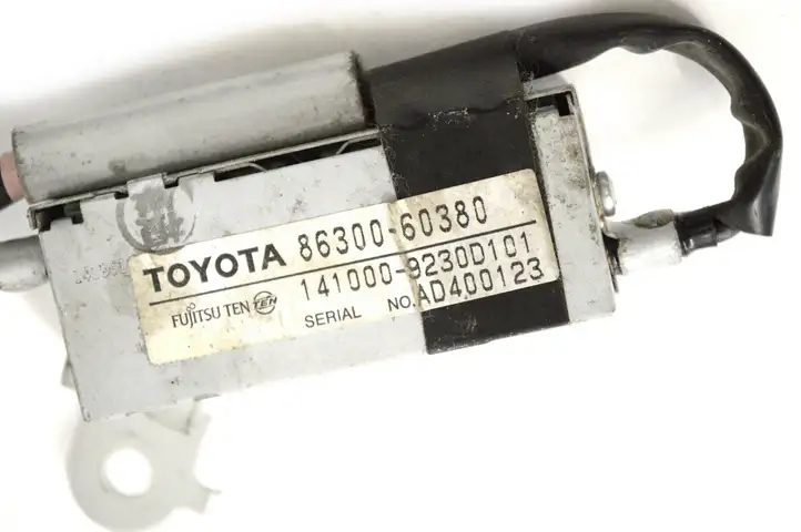Toyota Land Cruiser (J120) (2002 - 2009) 8630060380 Усилитель антенны — фото 5