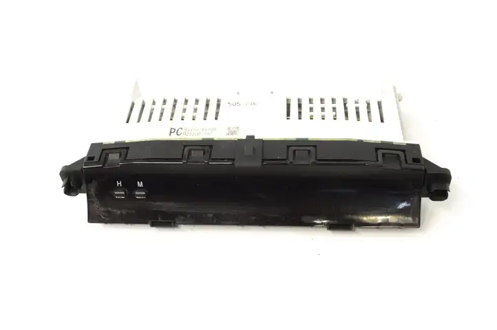 Toyota Land Cruiser (J120) (2002 - 2009) 8391060180 Автомобильные часы — фото 1