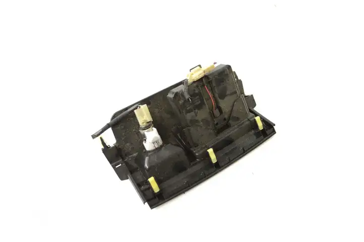 Toyota Land Cruiser (J120) (2002 - 2009) 1A421015G Передняя пепельница — фото 3