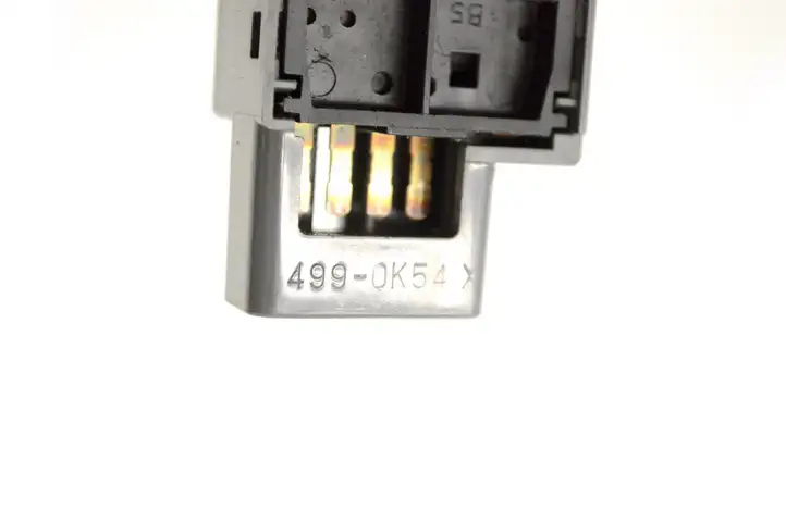 Toyota Land Cruiser (J120) (2002 - 2009) 4990K54X Кнопка фаркопа в багажнике — фото 5