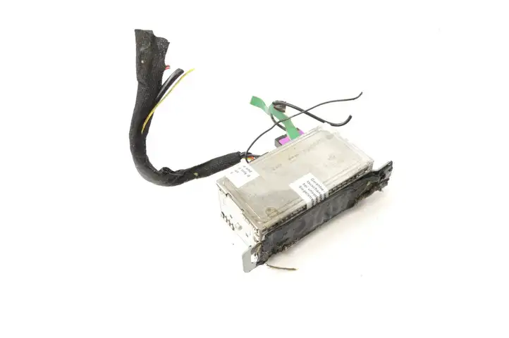 Toyota Land Cruiser (J120) (2002 - 2009) PZ445E933102 Усилитель антенны — фото 1