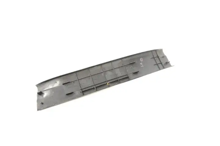 Toyota Land Cruiser (J120) (2002 - 2009) 6791860070 Внутренняя отделка заднего порога — фото 3