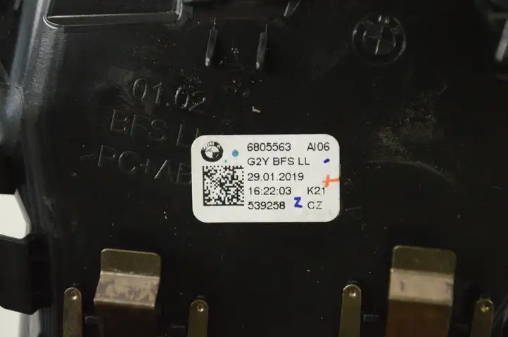 BMW 3 G20 G21 (2019 - ) 6805563 Воздушная решетка панели — фото 5