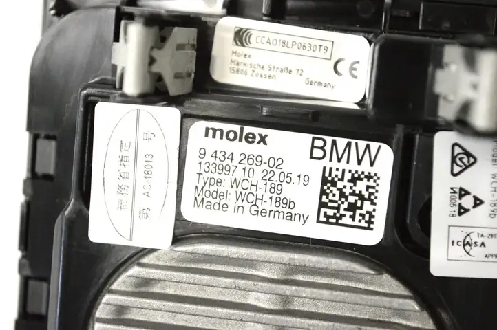 BMW 5 G30 G31 (2016 - ) 9434269 Модуль беспроводной зарядки — фото 5