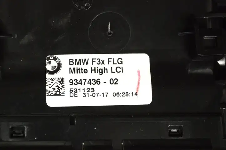 BMW 3 F30 F35 F31 (2012 - 2018) 9347436 Воздушная решетка панели — фото 5