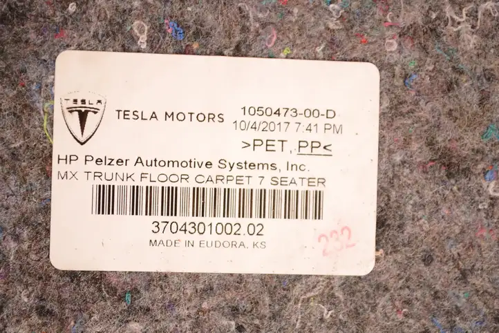 Tesla Model X (2015 - 2021) 105047300D Задняя боковая обшивка салона — фото 6