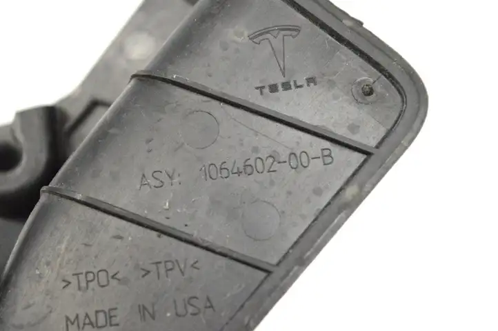 Tesla Model X (2015 - 2021) 106460200B Другая часть кузова — фото 5