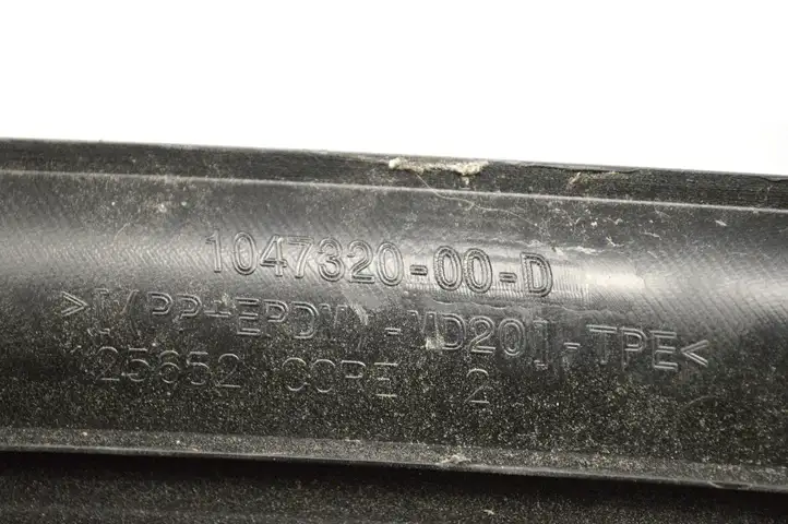 Tesla Model X (2015 - 2021) 104732000D Другая часть кузова — фото 5
