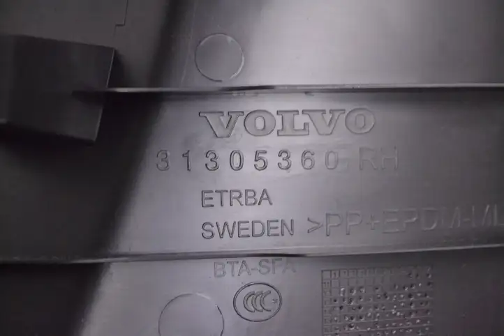 Volvo V40 Cross country (2016 - 2019) 31305360 Верхняя обшивка стойки B — фото 5