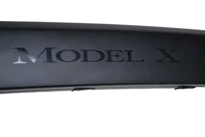 Tesla Model X (2015 - 2021) 106251700 Прочие детали салона — фото 3