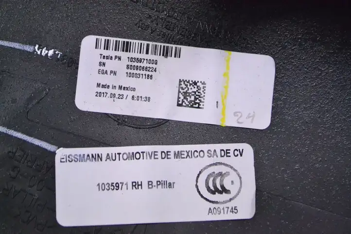 Tesla Model X (2015 - 2021) 103597100G Верхняя обшивка стойки B — фото 5
