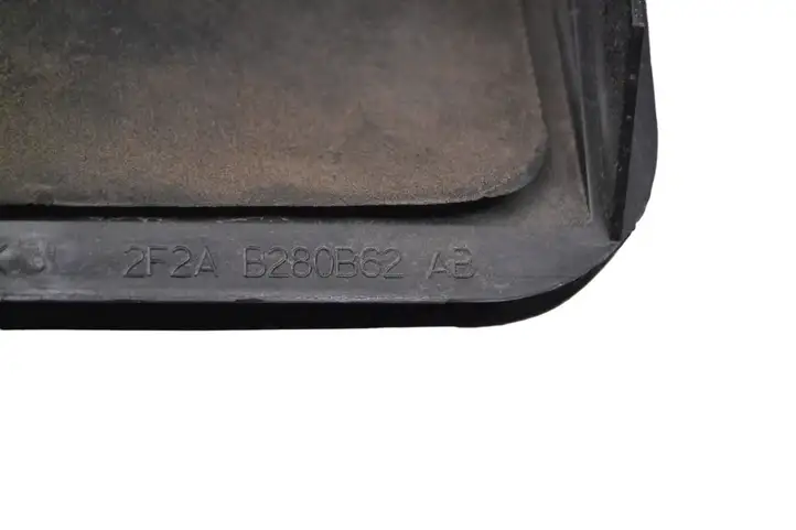 Tesla Model X (2015 - 2021) B280B62AB Вентиляционная решетка кузова — фото 5